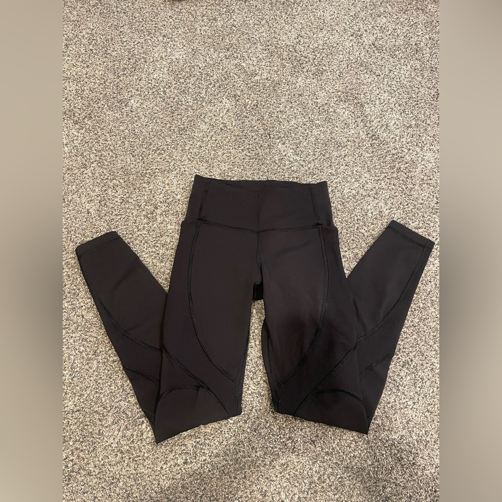 Black Lululemon leggings!!